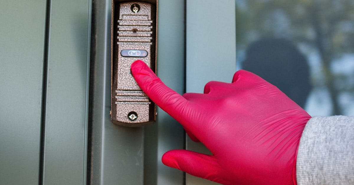 Garage door repairs in Pacific Pines